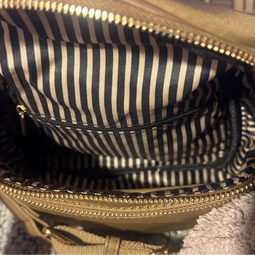 Ello Kahki Crossbody Bag with Gold hardware - Picture 10 of 14